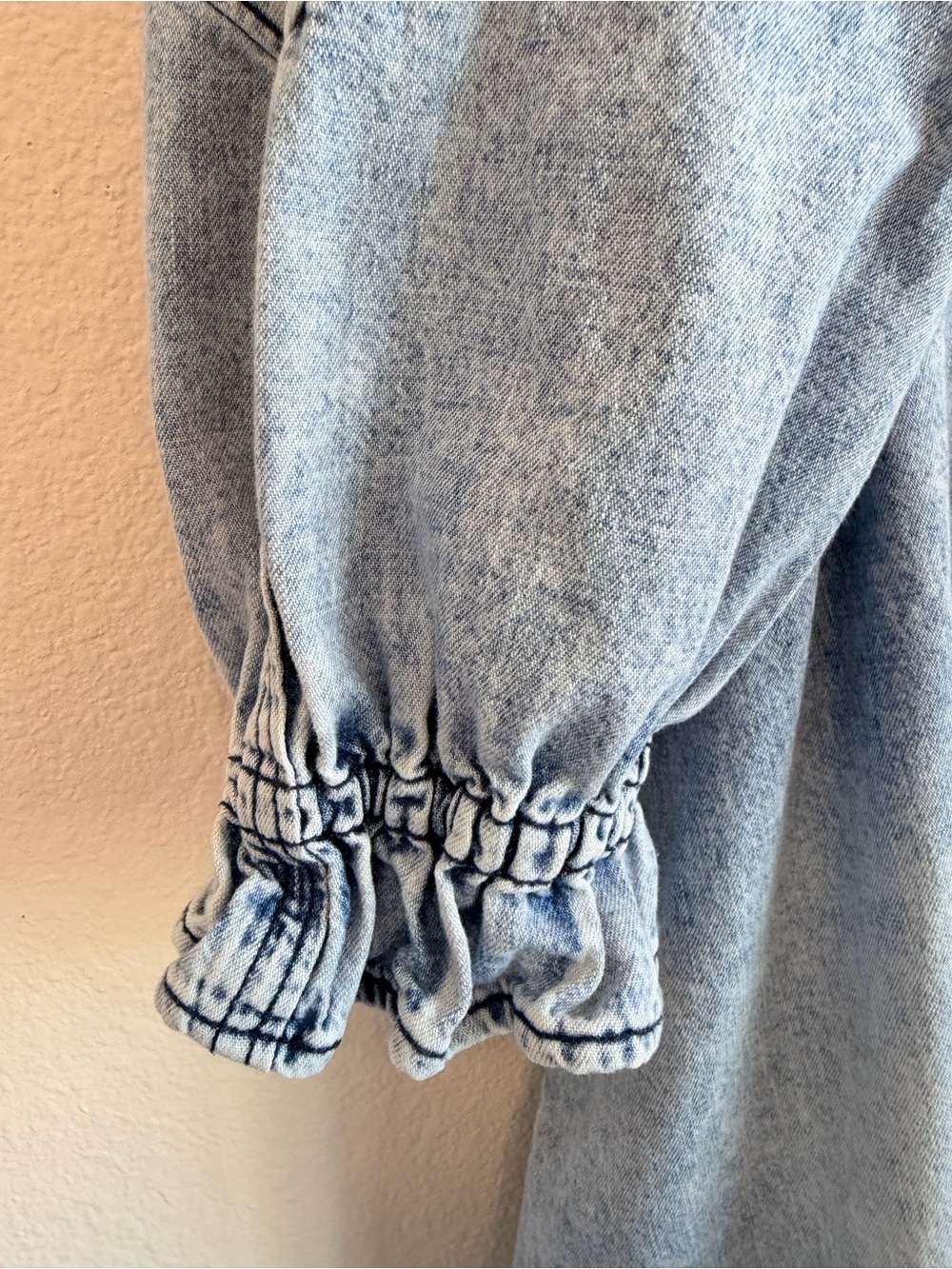 We the Free Hannah Denim mini dress buttondown, pockets, acid wash, Sz L - Picture 9 of 12